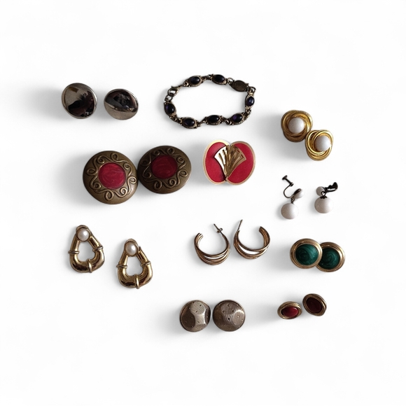 Jewelry - Lot Of Vintage Elegant Multi-Color Jewelry Set